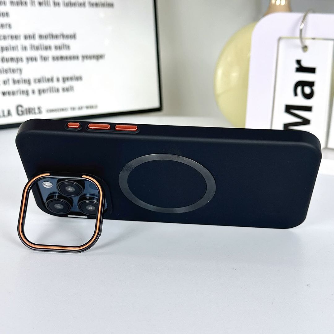Premium Sleek Magsafe Case With Camera Lens